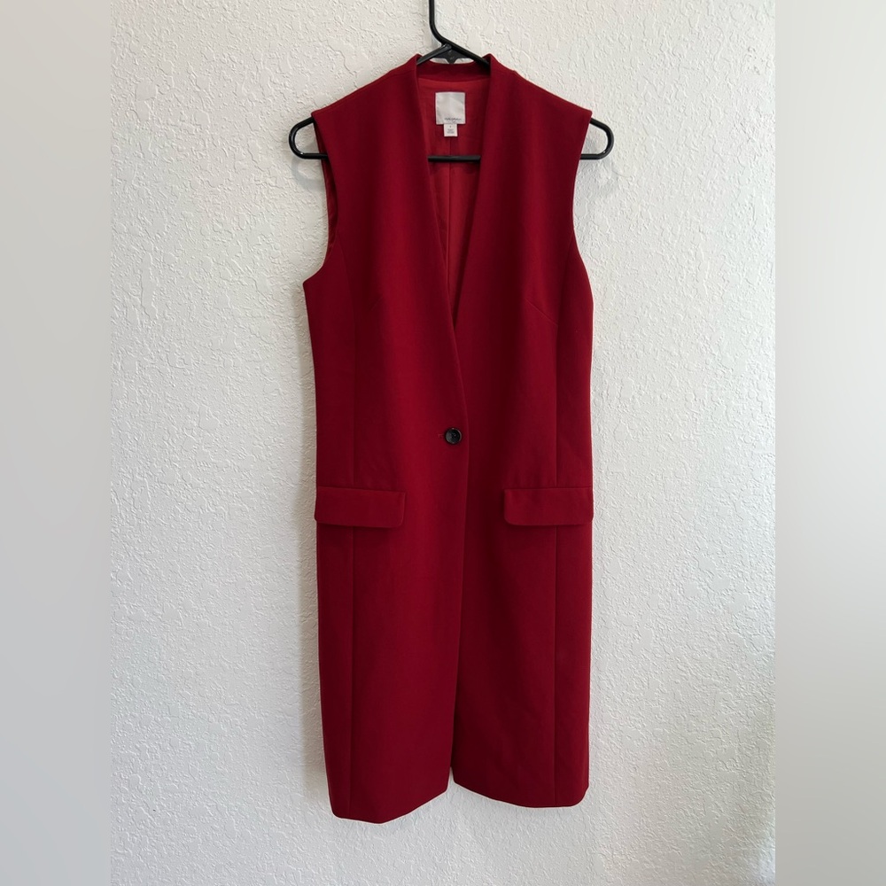 Halogen (Neiman Marcus) Deep‎ Red Single Button Collarless Vest Size Small